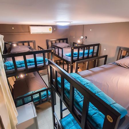 Full Stop. Hostel Patong Dış mekan fotoğraf