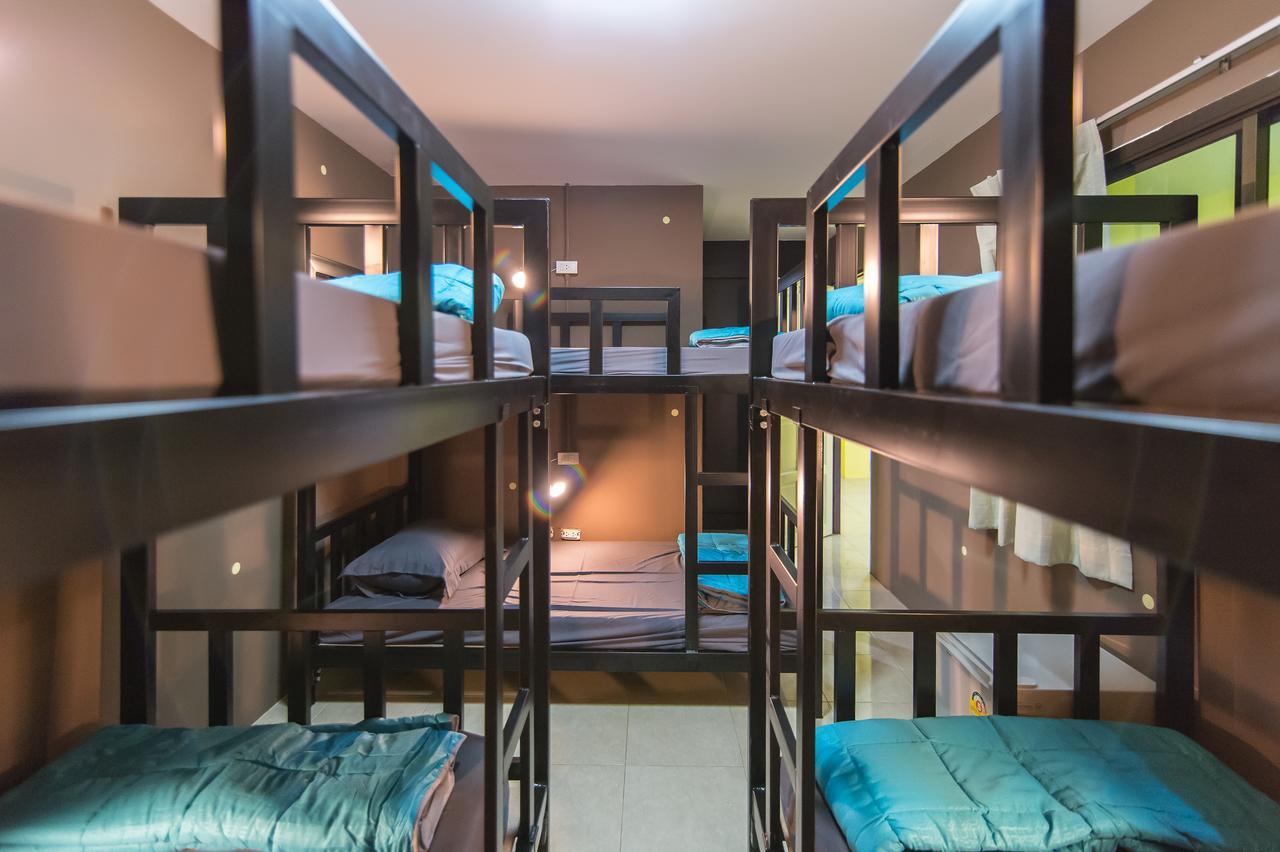 Full Stop. Hostel Patong Dış mekan fotoğraf