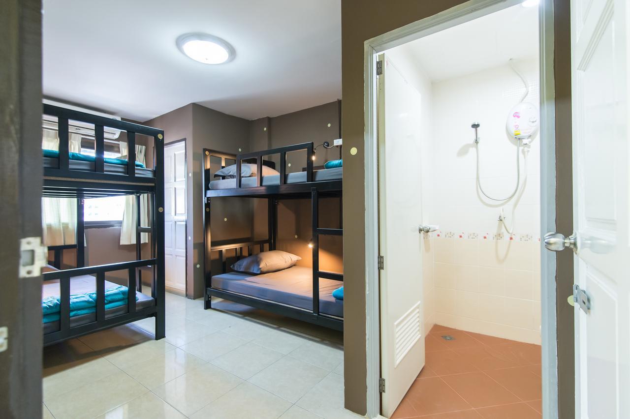 Full Stop. Hostel Patong Dış mekan fotoğraf